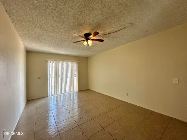 $795 | 2801 East Monte Cristo Avenue, Unit 102, Phoenix, AZ 85032