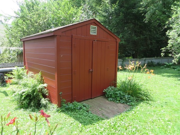 66 East Leverett Road Amherst, MA 01002 - Photo 8 of 29