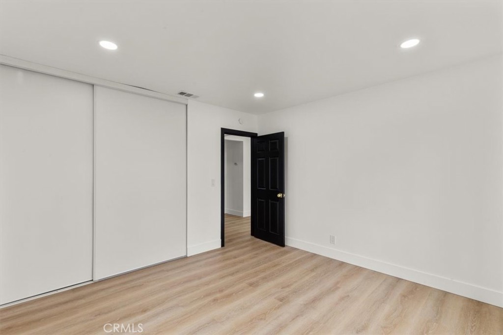 128 North Alessandro Street Hemet, CA 92543 - Photo 16 of 33 a view of an empty room