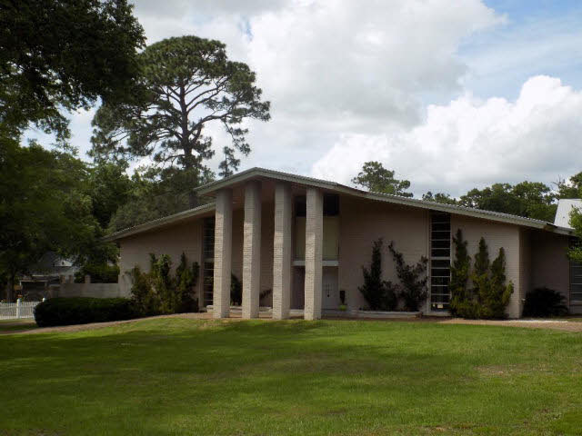 353 Grand Avenue Fairhope, AL 36532 - Photo 2 of 45