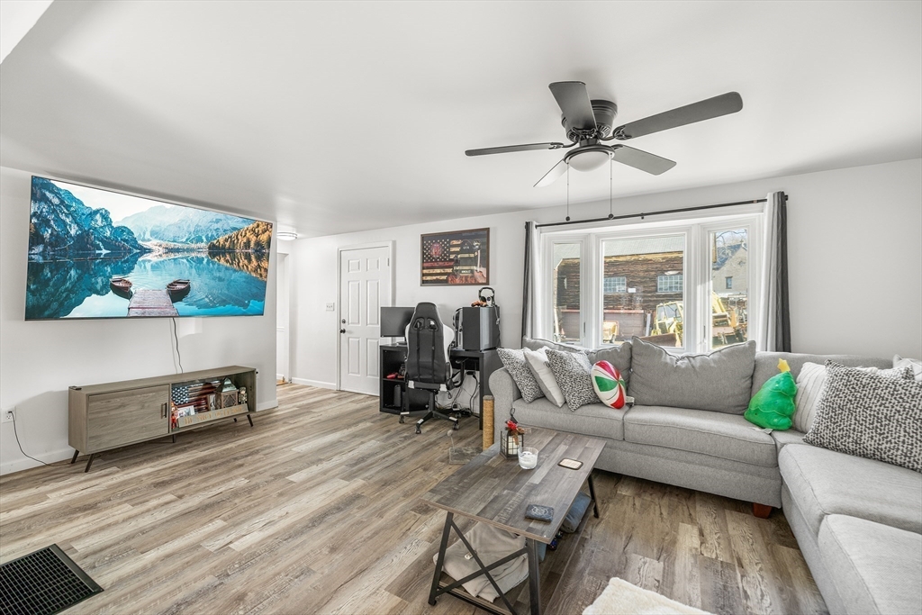 28 Armory Road Southbridge, MA 01550 - Photo 10 of 32