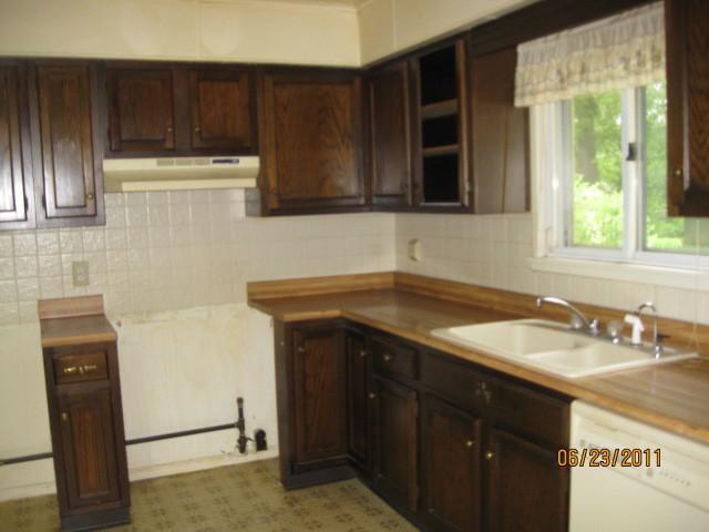 3222 Lowry Road Indianapolis, IN 46222 - Photo 7 of 13 Gallery Image 7
