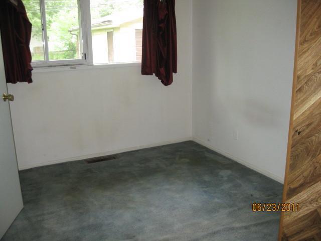 3222 Lowry Road Indianapolis, IN 46222 - Photo 9 of 13 Gallery Image 9