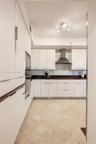 $3,100,000 | 765 Crandon Boulevard, Unit 307, Key Biscayne, FL 33149