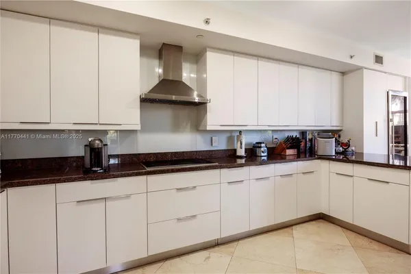 $3,100,000 | 765 Crandon Boulevard, Unit 307, Key Biscayne, FL 33149