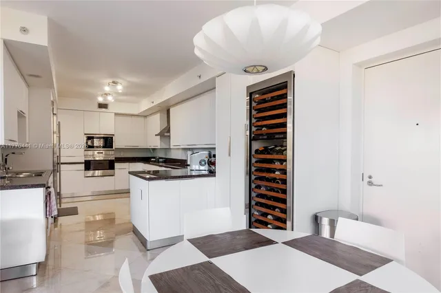 $3,100,000 | 765 Crandon Boulevard, Unit 307, Key Biscayne, FL 33149