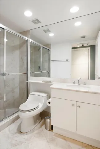 $3,100,000 | 765 Crandon Boulevard, Unit 307, Key Biscayne, FL 33149