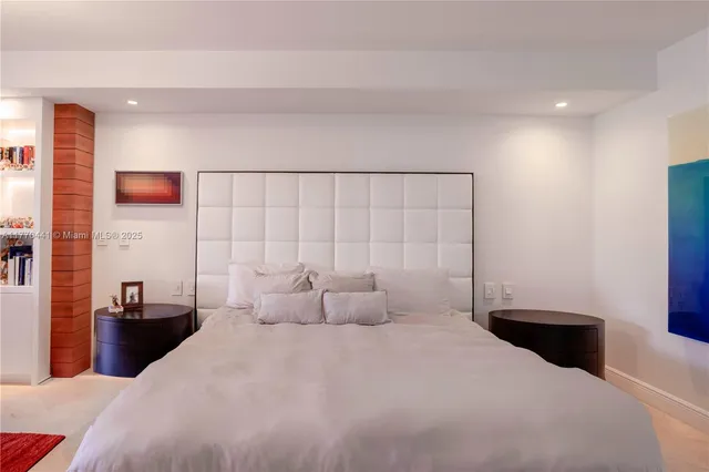 $3,100,000 | 765 Crandon Boulevard, Unit 307, Key Biscayne, FL 33149