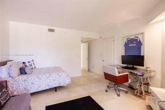 $3,100,000 | 765 Crandon Boulevard, Unit 307, Key Biscayne, FL 33149