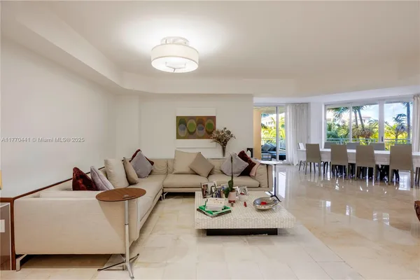 $3,100,000 | 765 Crandon Boulevard, Unit 307, Key Biscayne, FL 33149