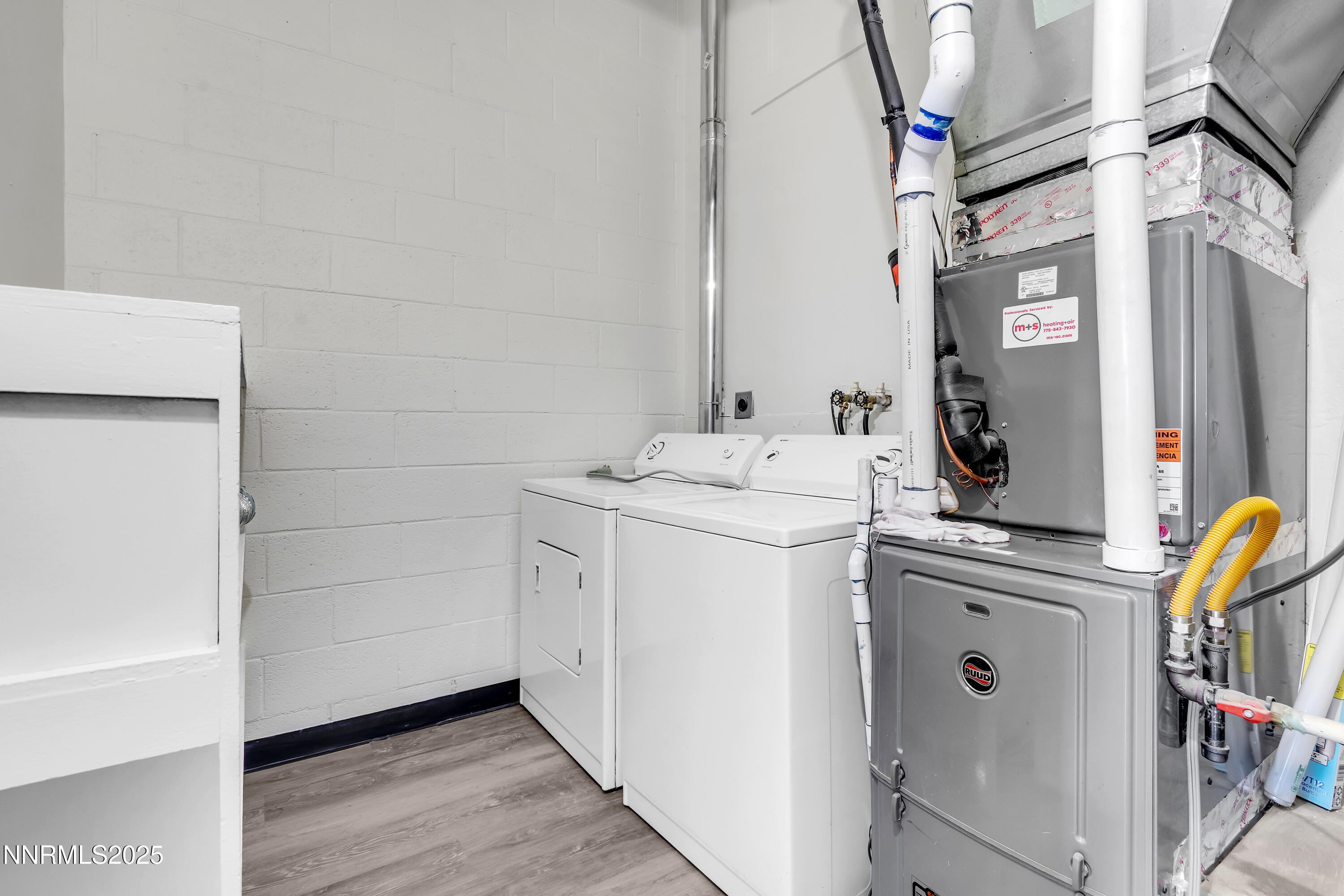 12360 Rocky Mountain Street Reno, NV 89506 - Photo 21 of 29 a utility room with dryer and washer