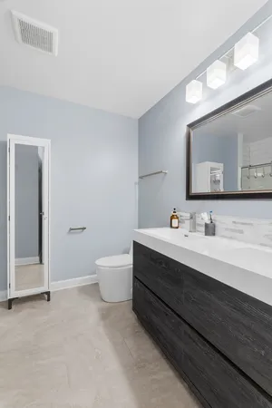 $699,900 | 8 Rob Road, Mount Prospect, IL 60056