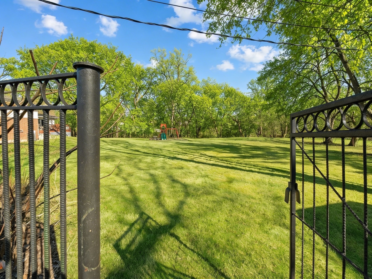 8 Rob Road Mount Prospect, IL 60056 - Photo 35 of 40 a view of a big yard with potted plants