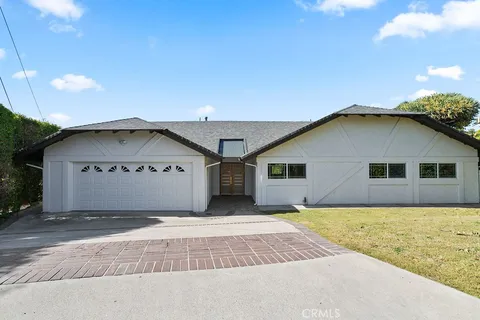$1,775,000 | 1101 Kenwood Place, Fullerton, CA 92831