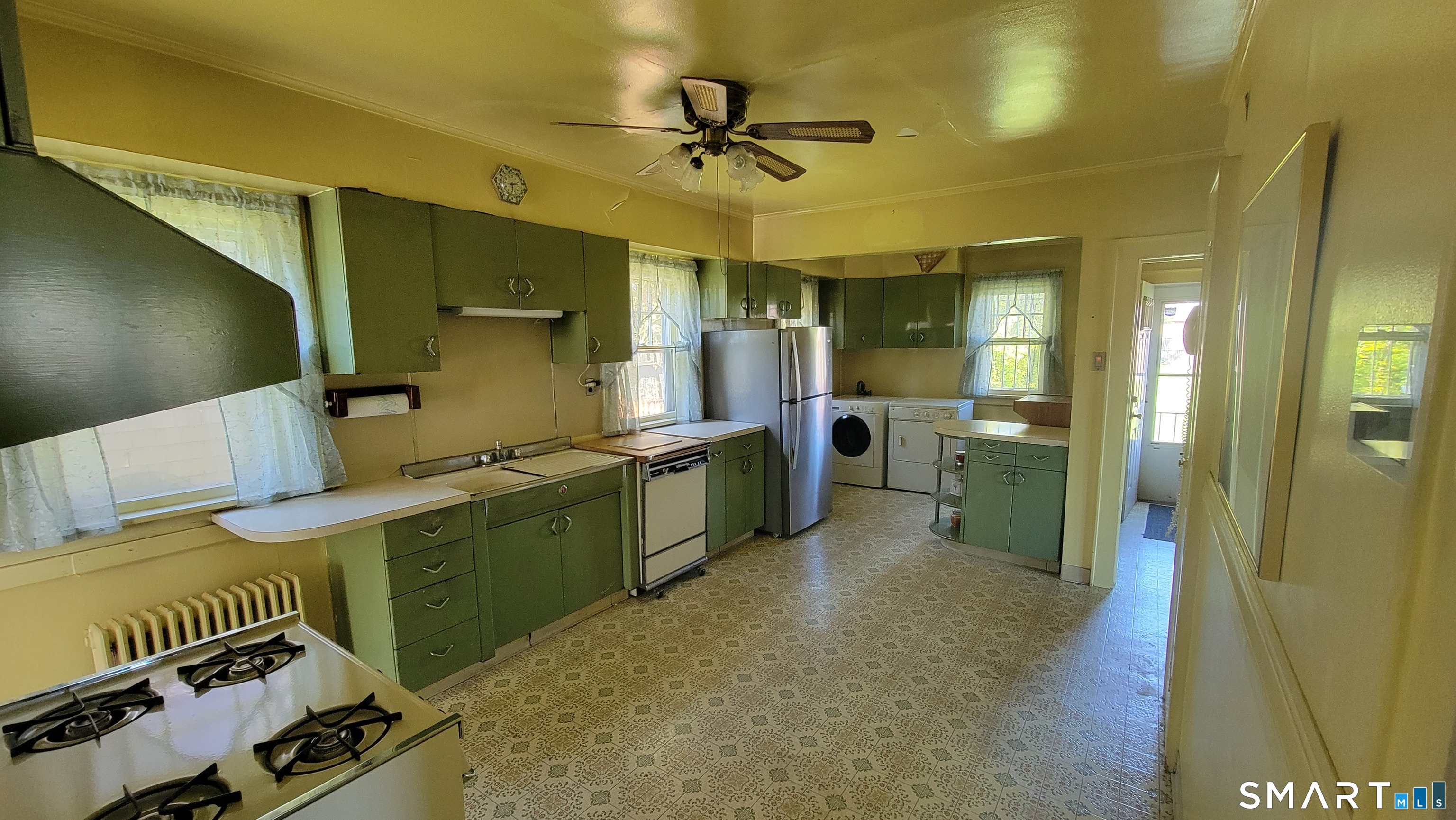 3460 Main Street Bridgeport, CT 06606 - Photo 18 of 21