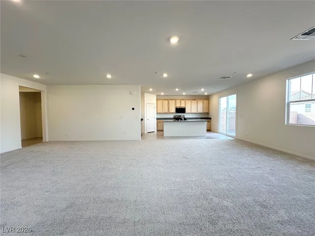 $2,700 | 3766 Osiris Avenue, Henderson, NV 89044