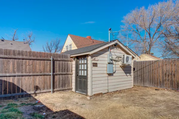 $290,000 | 1621 Ave Y, Lubbock, TX 79401