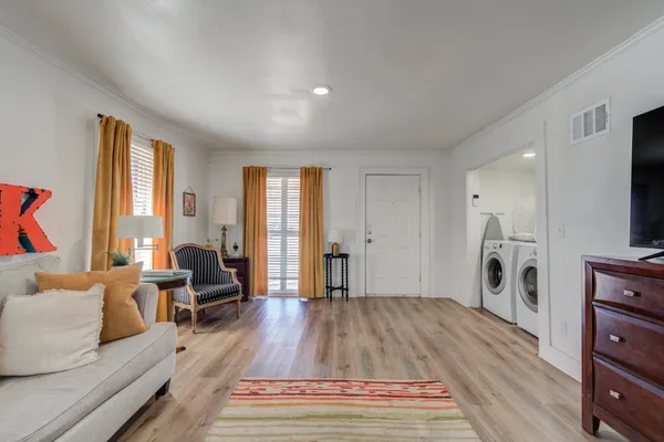 $290,000 | 1621 Ave Y, Lubbock, TX 79401