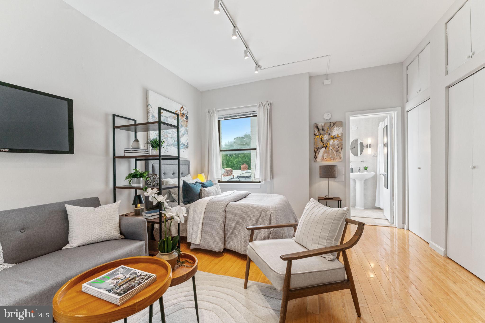 1822 15th Street Northwest, Unit 305 Washington, DC 20009 - Photo 1 of 23 Super Studio in Dupont-Logan