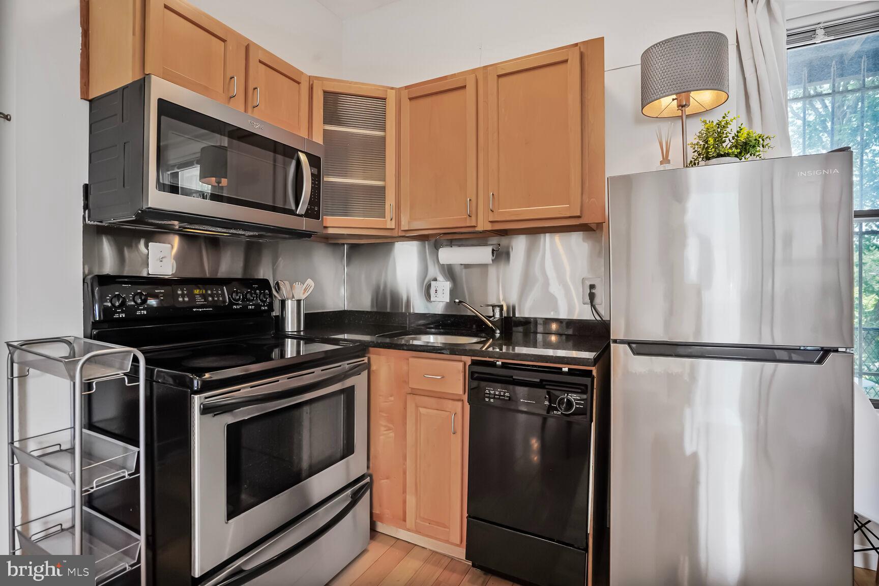 1822 15th Street Northwest, Unit 305 Washington, DC 20009 - Photo 6 of 23 Modern corner kitchen