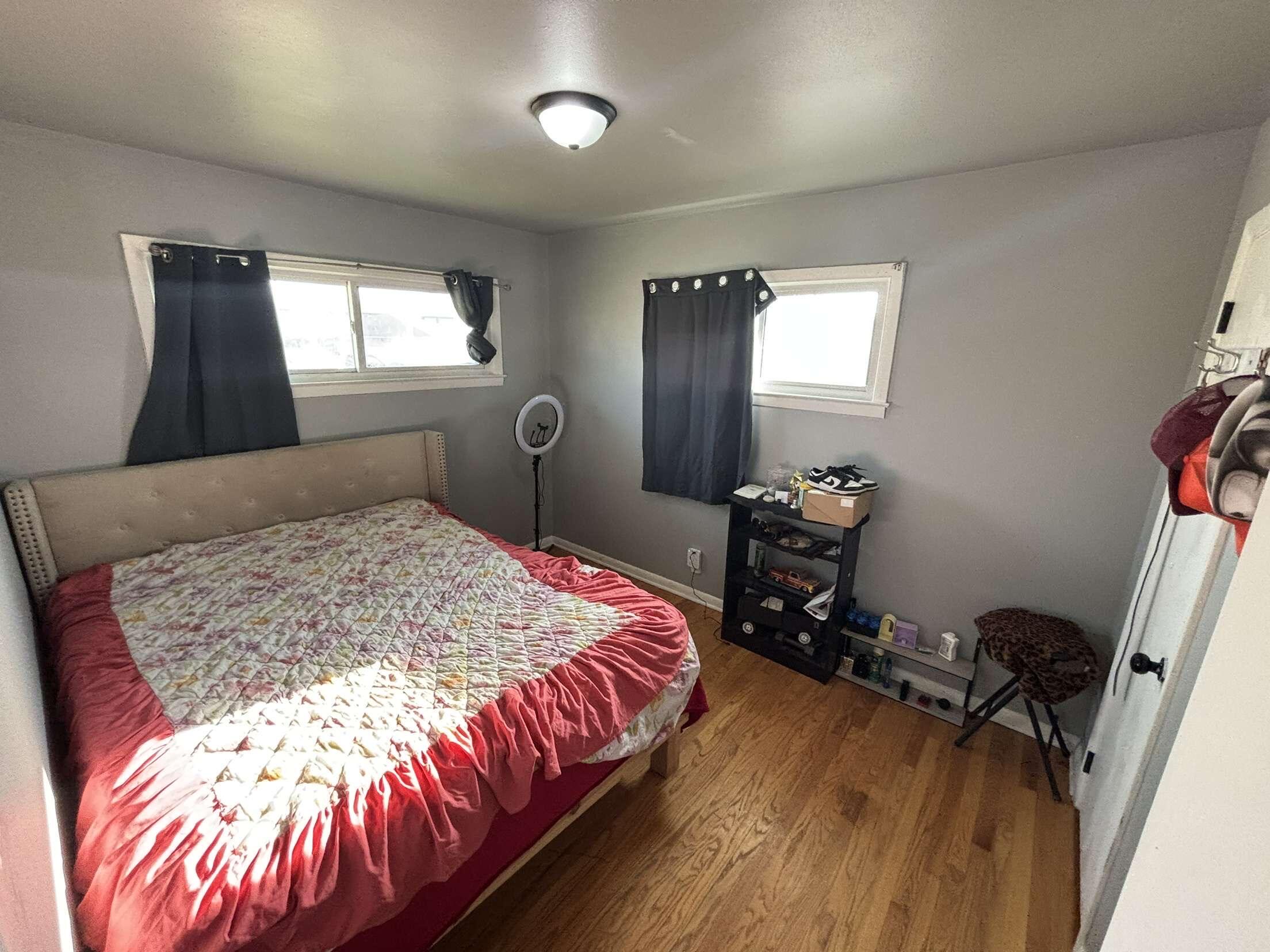 8210 West Winfield Avenue Milwaukee, WI 53218 - Photo 12 of 20 IMG_1551