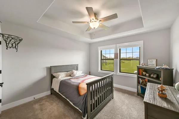 $989,900 | N82-w27785 Marshall Drive, Hartland, WI 53029