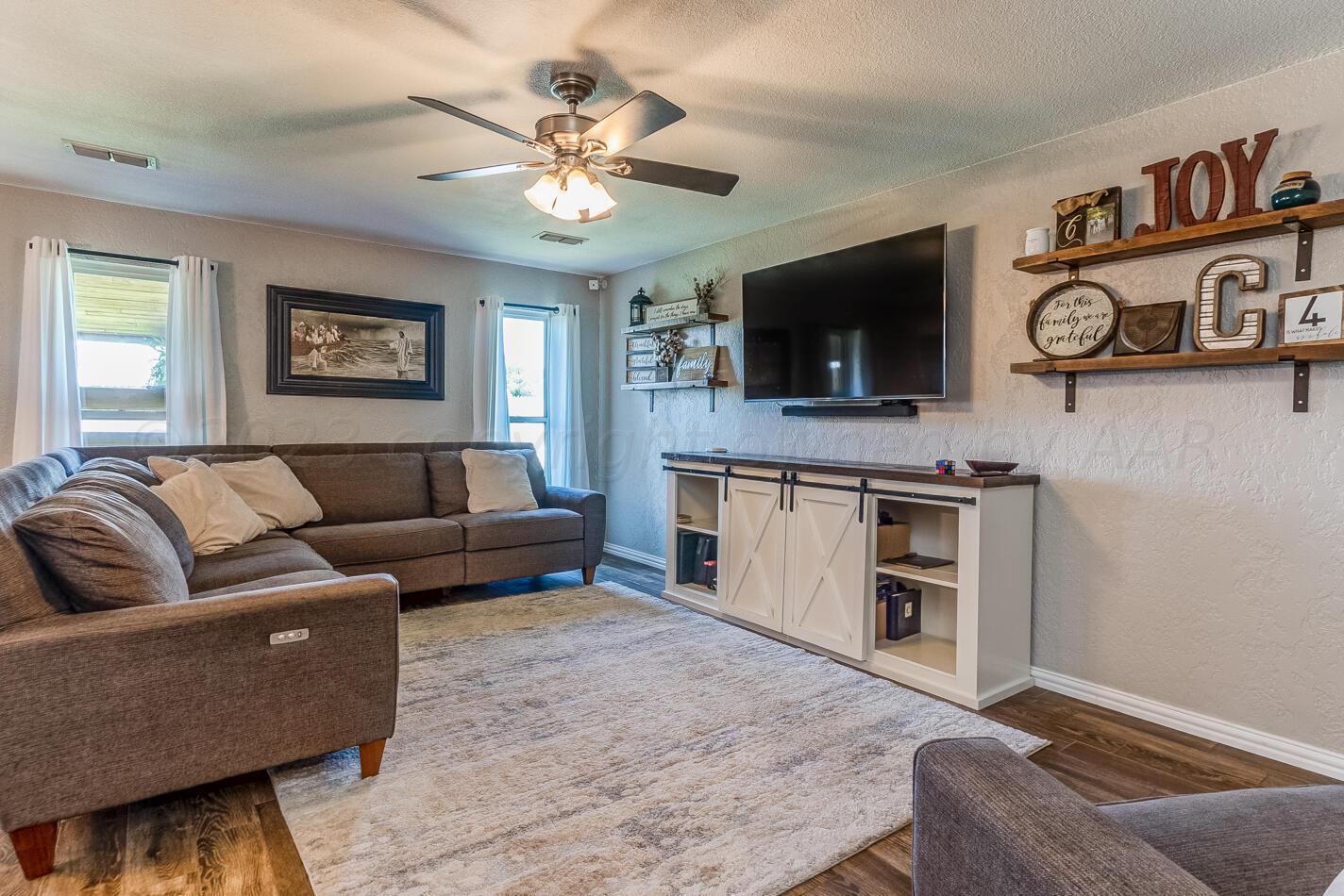 4208 Rhine Avenue Amarillo, TX 79110 - Photo 6 of 26 img (7 of 27)