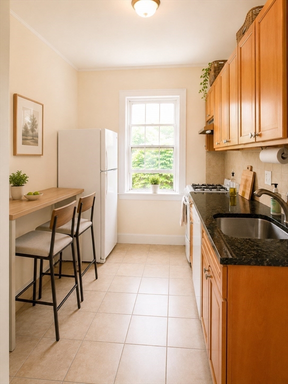 1253 Beacon Street, Unit C2 Brookline, MA 02446 - Photo 7 of 9