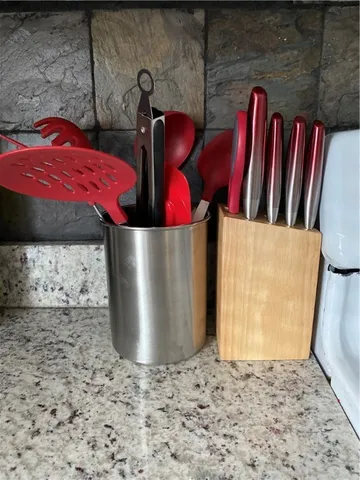 $2,625 | 481 Pine Street, Providence, RI 02907