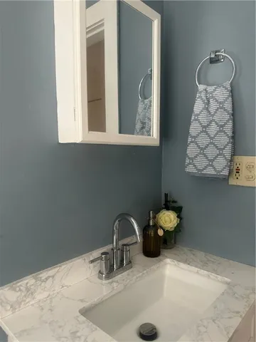 $2,625 | 481 Pine Street, Providence, RI 02907