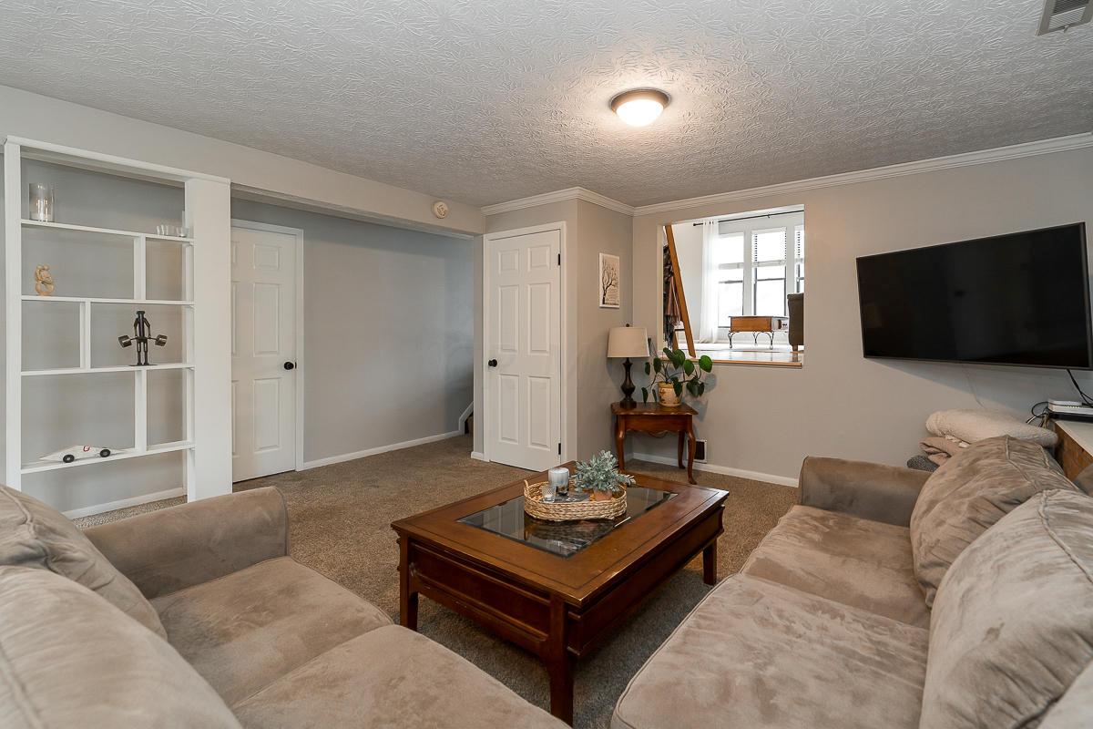 3974 Freedom Ridge Court Columbus, OH 43230 - Photo 25 of 33