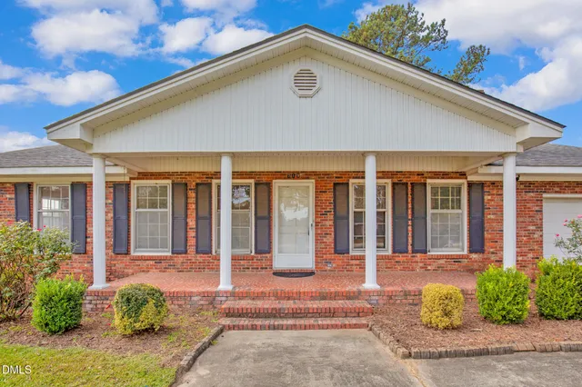 $260,000 | 719 North Dunn Street, Angier, NC 27501