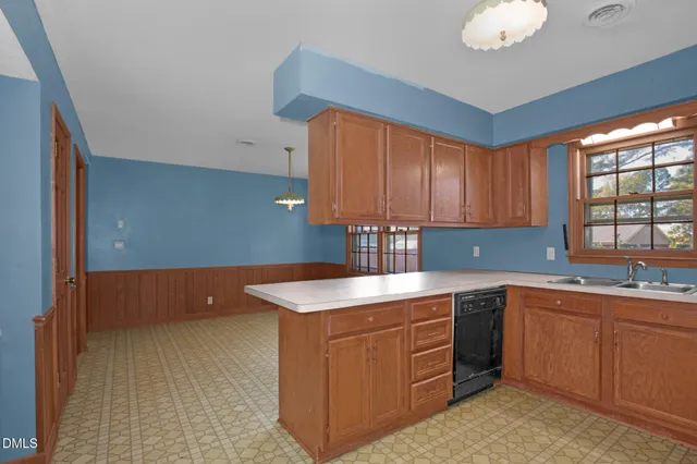 $260,000 | 719 North Dunn Street, Angier, NC 27501