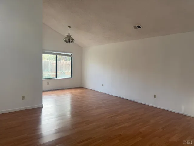 $3,500 | 290 Kent Place, American Canyon, CA 94503