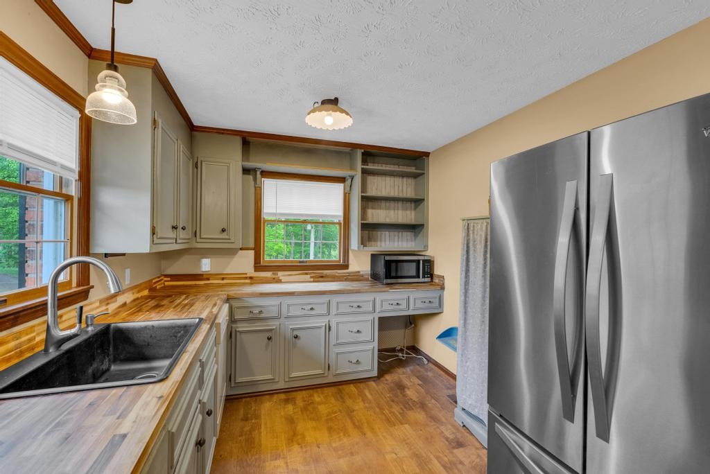 1992 Locke Bend Road McMinnville, TN 37110 - Photo 12 of 48