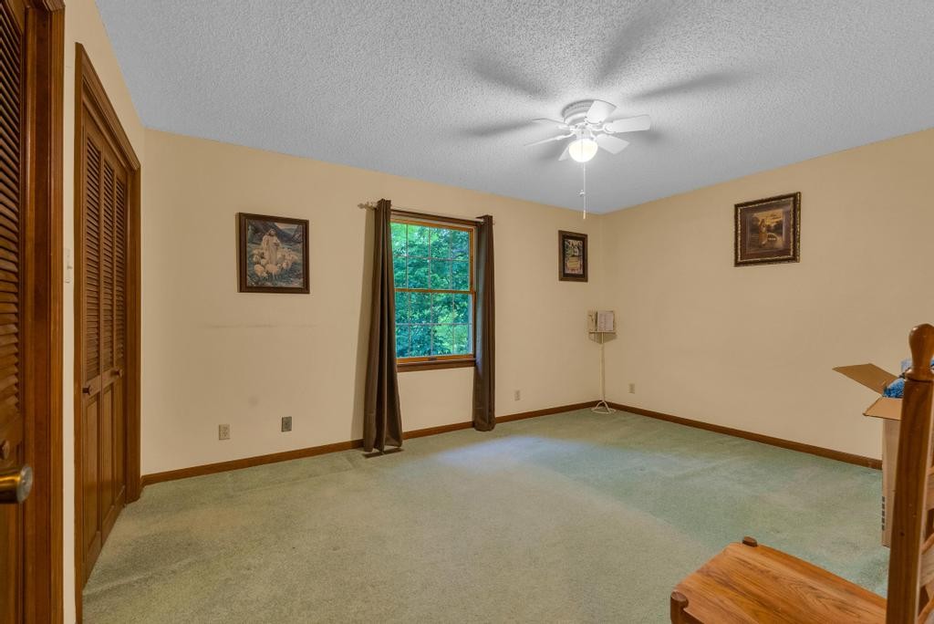 1992 Locke Bend Road McMinnville, TN 37110 - Photo 24 of 48