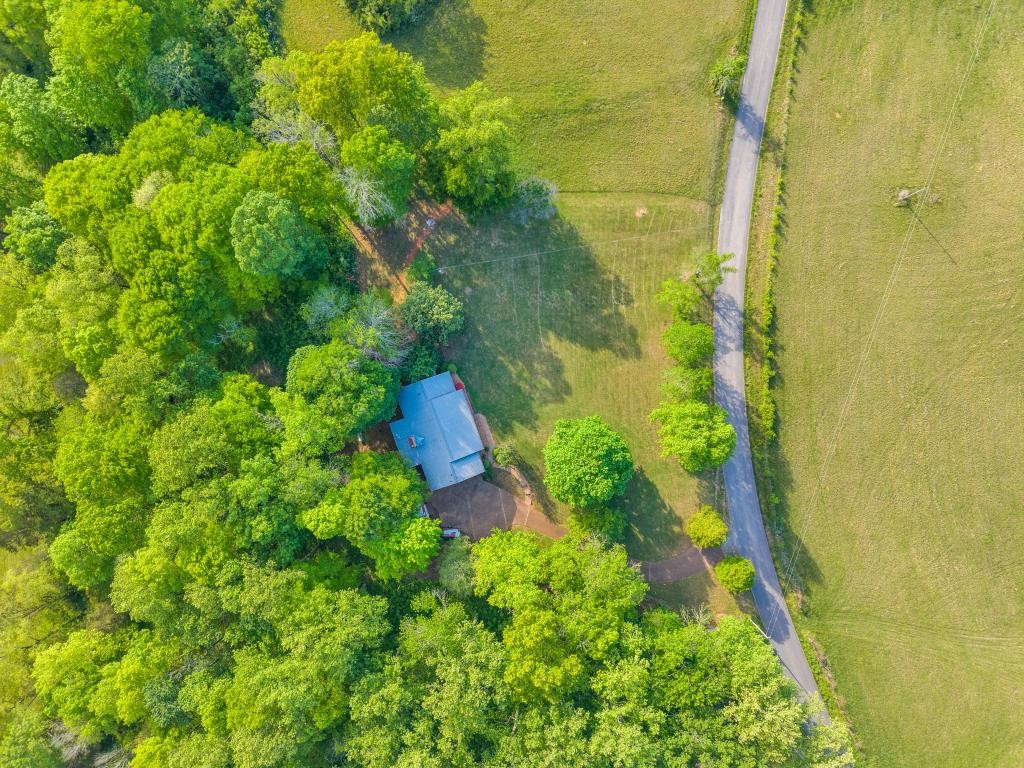 1992 Locke Bend Road McMinnville, TN 37110 - Photo 38 of 48