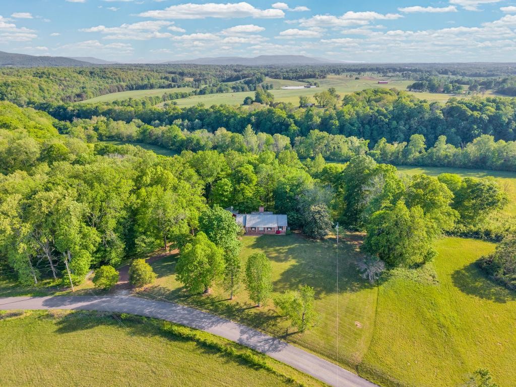 1992 Locke Bend Road McMinnville, TN 37110 - Photo 42 of 48