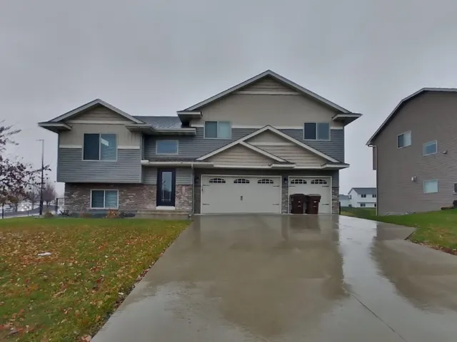 $2,009 | 700 Wilder Way, Buffalo, MN 55313