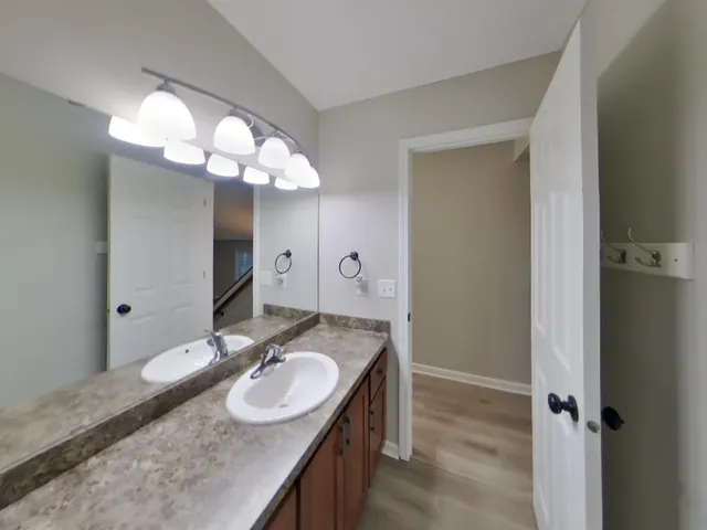 $2,009 | 700 Wilder Way, Buffalo, MN 55313