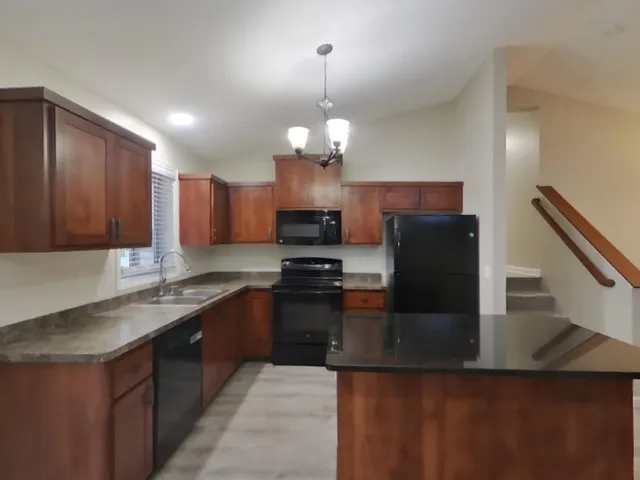 $2,009 | 700 Wilder Way, Buffalo, MN 55313