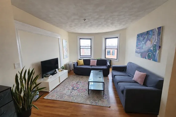 $4,800 | 30 Claflin Road, Unit 2, Brookline, MA 02445