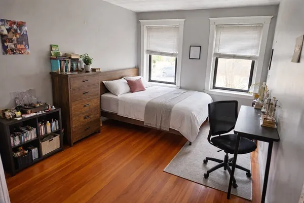 $4,800 | 30 Claflin Road, Unit 2, Brookline, MA 02445