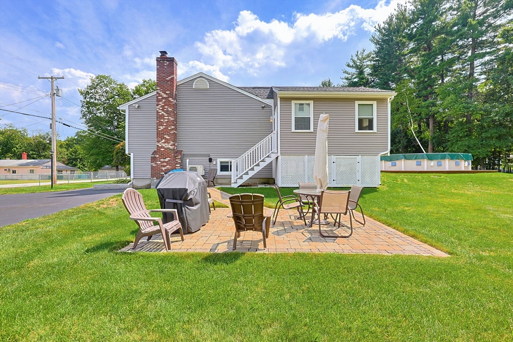 19 Bellflower Road Billerica, MA 01821 - Photo 6 of 42 Gallery Image 6