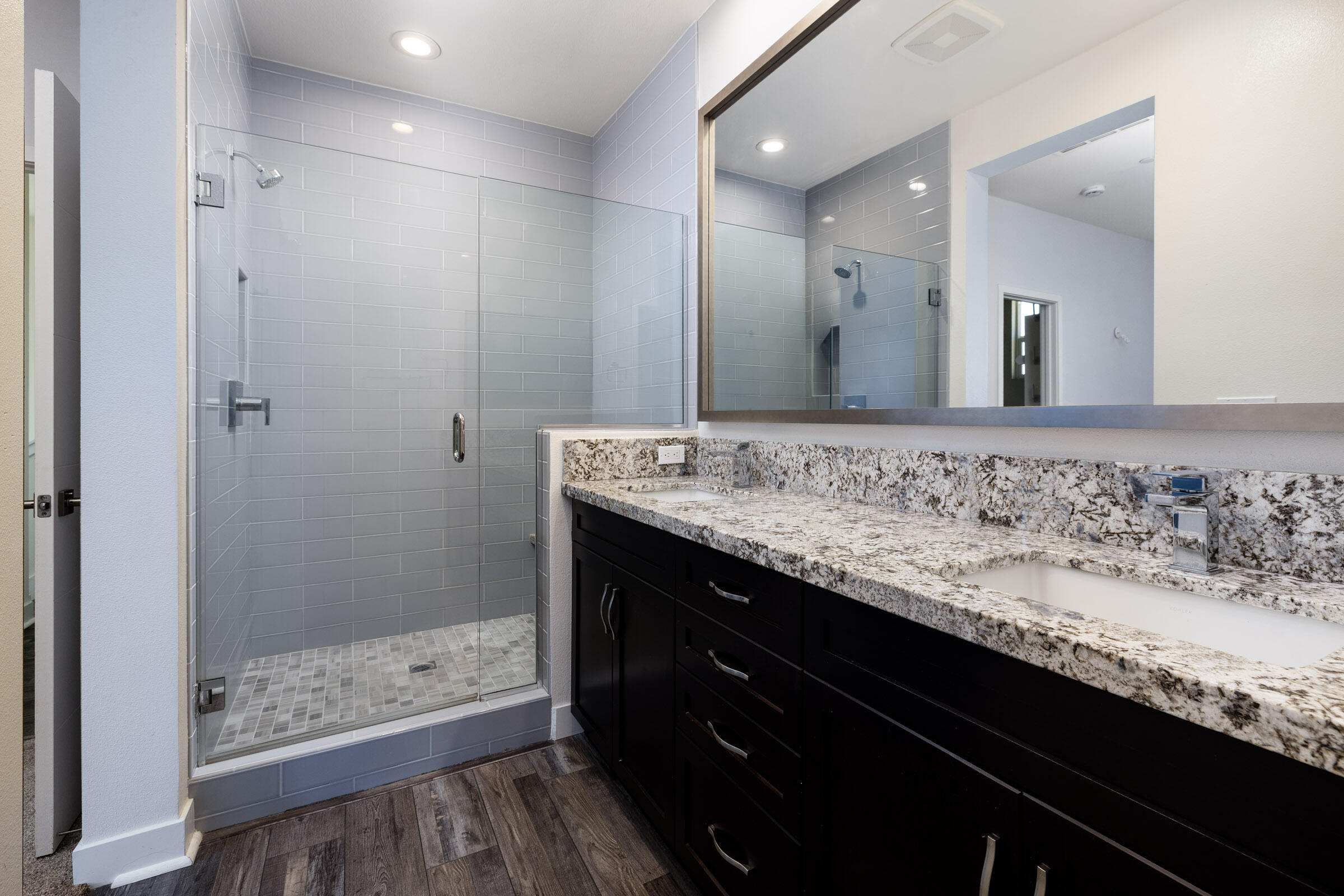 5685 Surfrider Way, Unit 105 Goleta, CA 93117 - Photo 23 of 29 Primary Bathroom