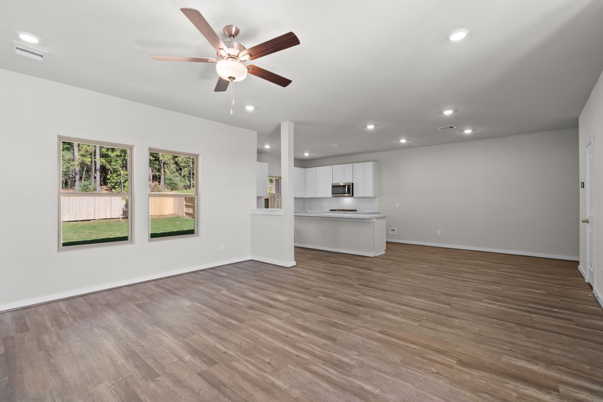 12195 Ridge Top Drive Conroe, TX 77304 - Photo 8 of 26