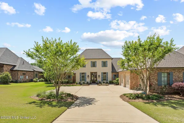 $930,000 | 119 Green Glades, Ridgeland, MS 39157