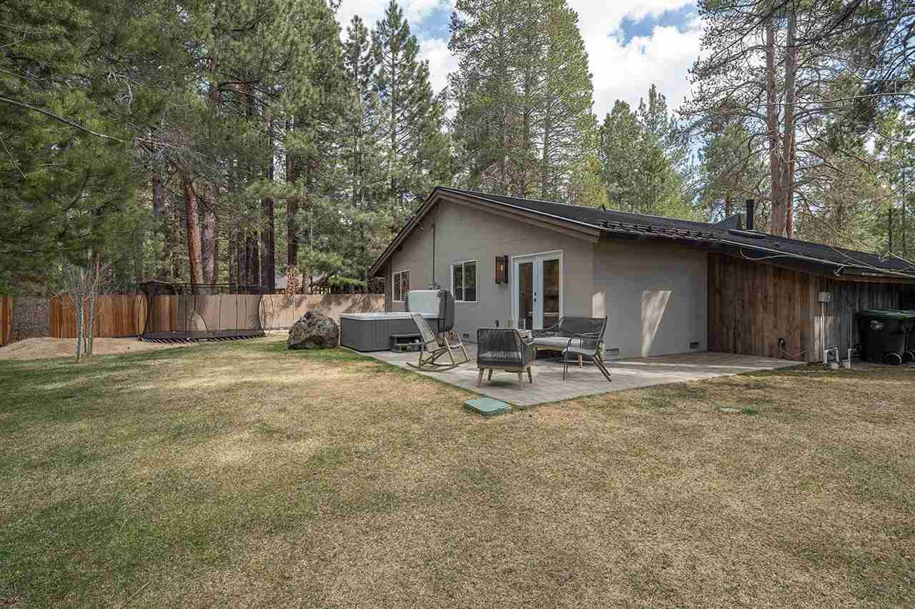 10388 Red Fir Road Truckee, CA 96161 - Photo 12 of 21 Gallery Image 12