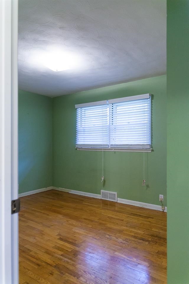 54715 Homeland Road Elkhart, IN 46514 - Photo 16 of 23 Gallery Image 16