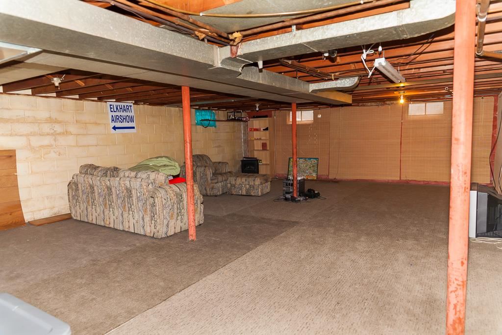 54715 Homeland Road Elkhart, IN 46514 - Photo 18 of 23 Gallery Image 18